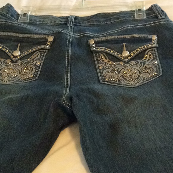 Code Bleu👖 Jeans - Picture 3 of 7